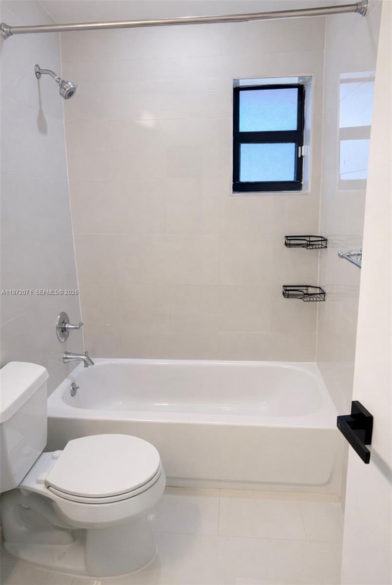 ROYALE GREEN TOWNHOUSE SE - Residential