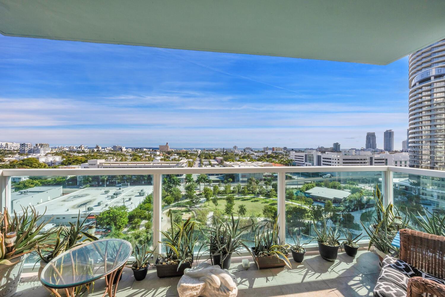 THE FLORIDIAN CONDO - Residential