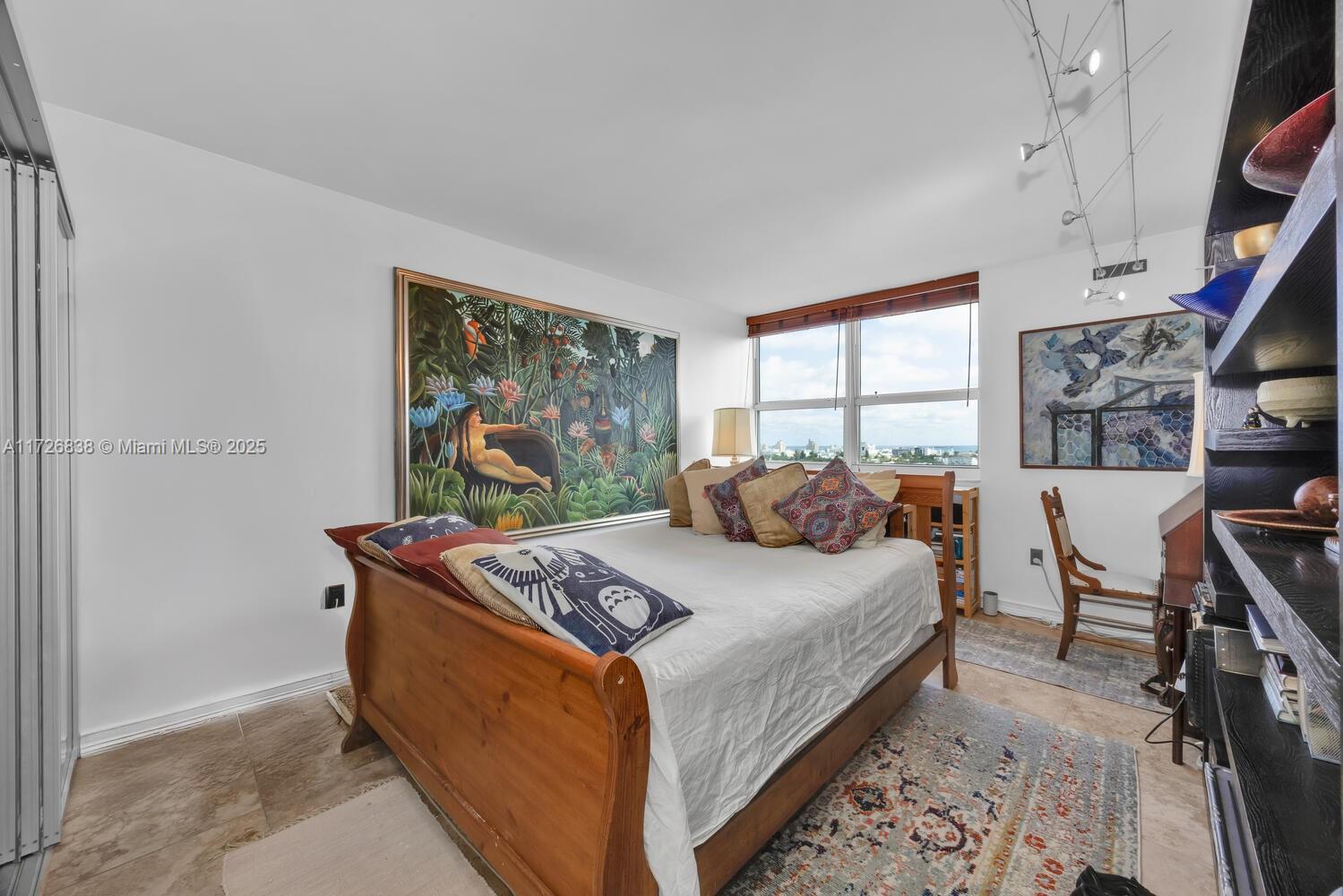 THE FLORIDIAN CONDO - Residential
