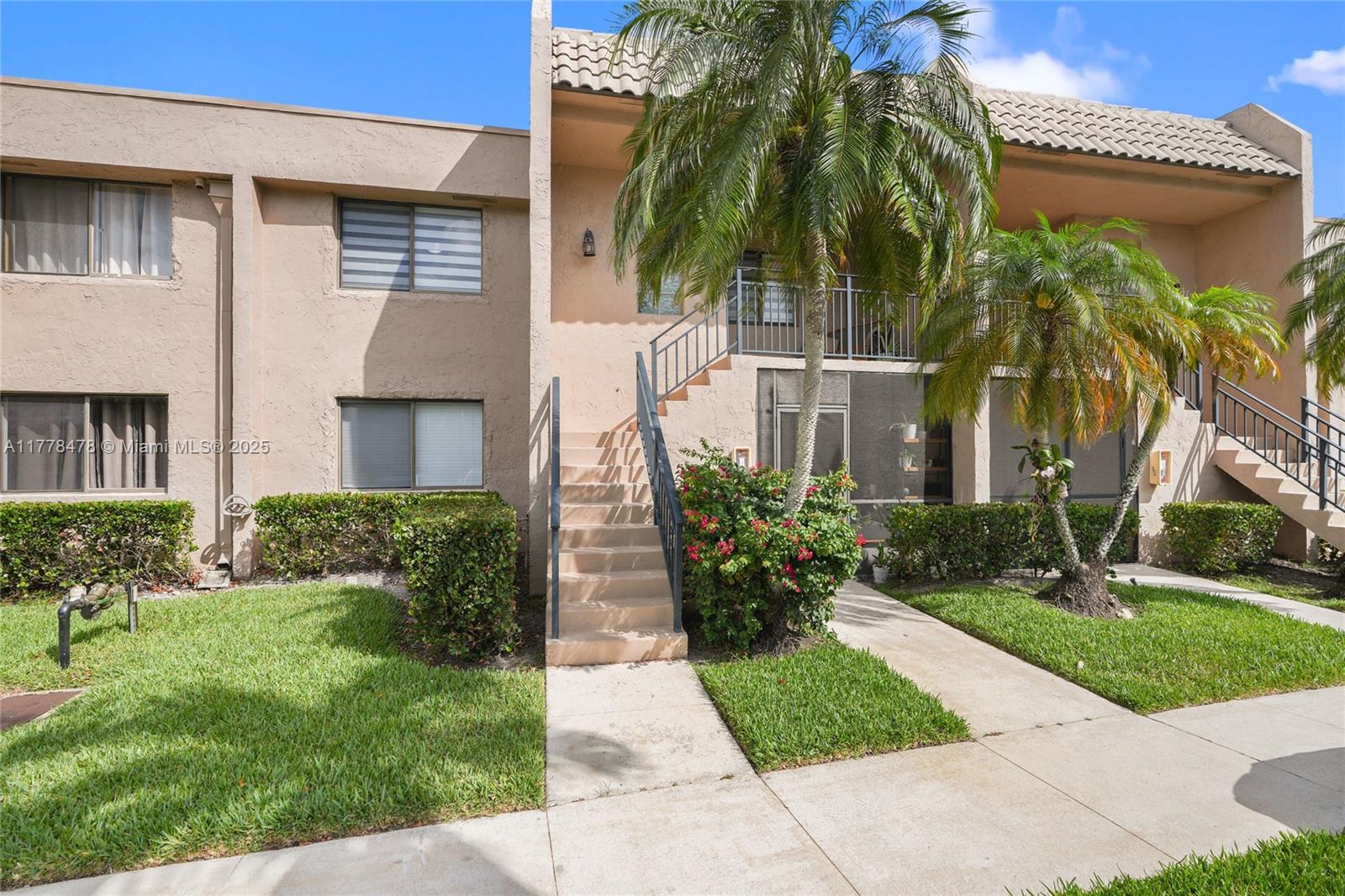 Property for Sale at 380 Racquet Club Rd 204, Weston, Broward County, Florida - Bedrooms: 2 
Bathrooms: 2  - $375,000