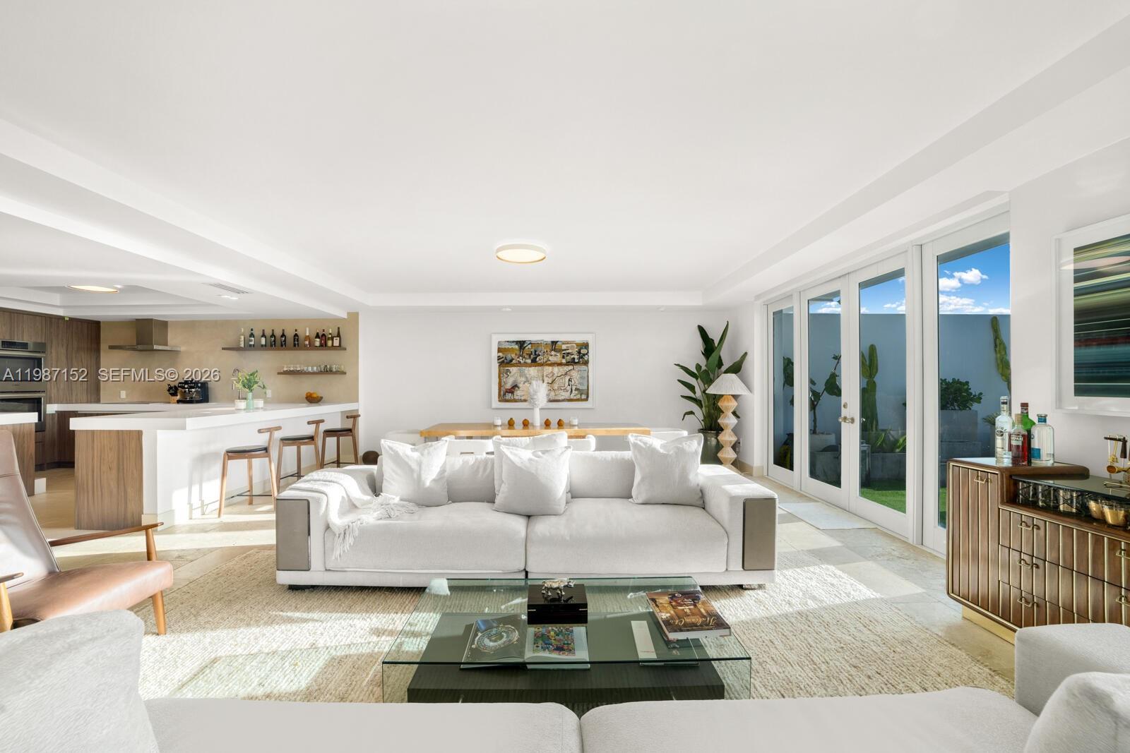 5600 CONDO - Residential