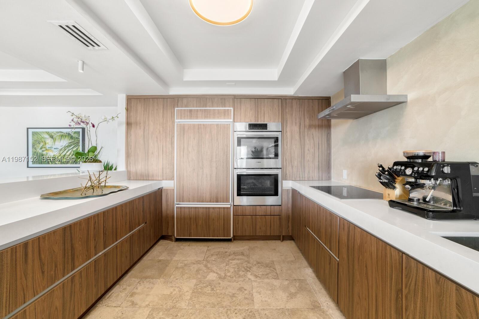 5600 CONDO - Residential