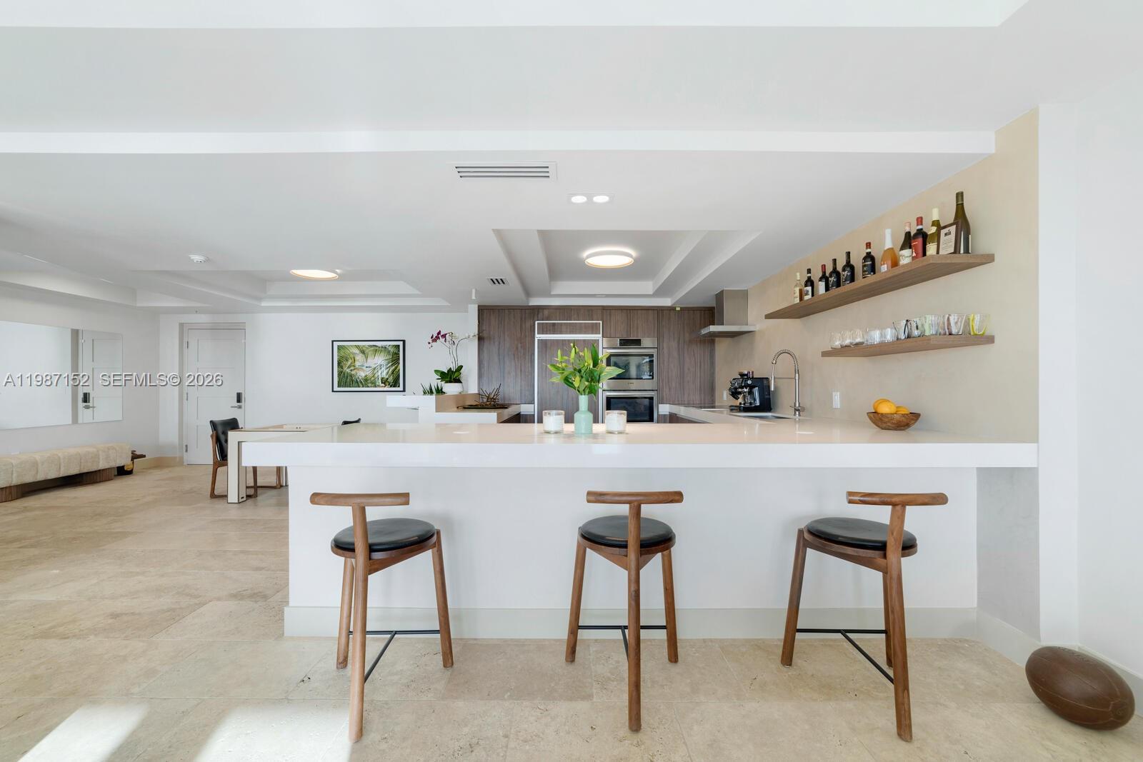 5600 CONDO - Residential