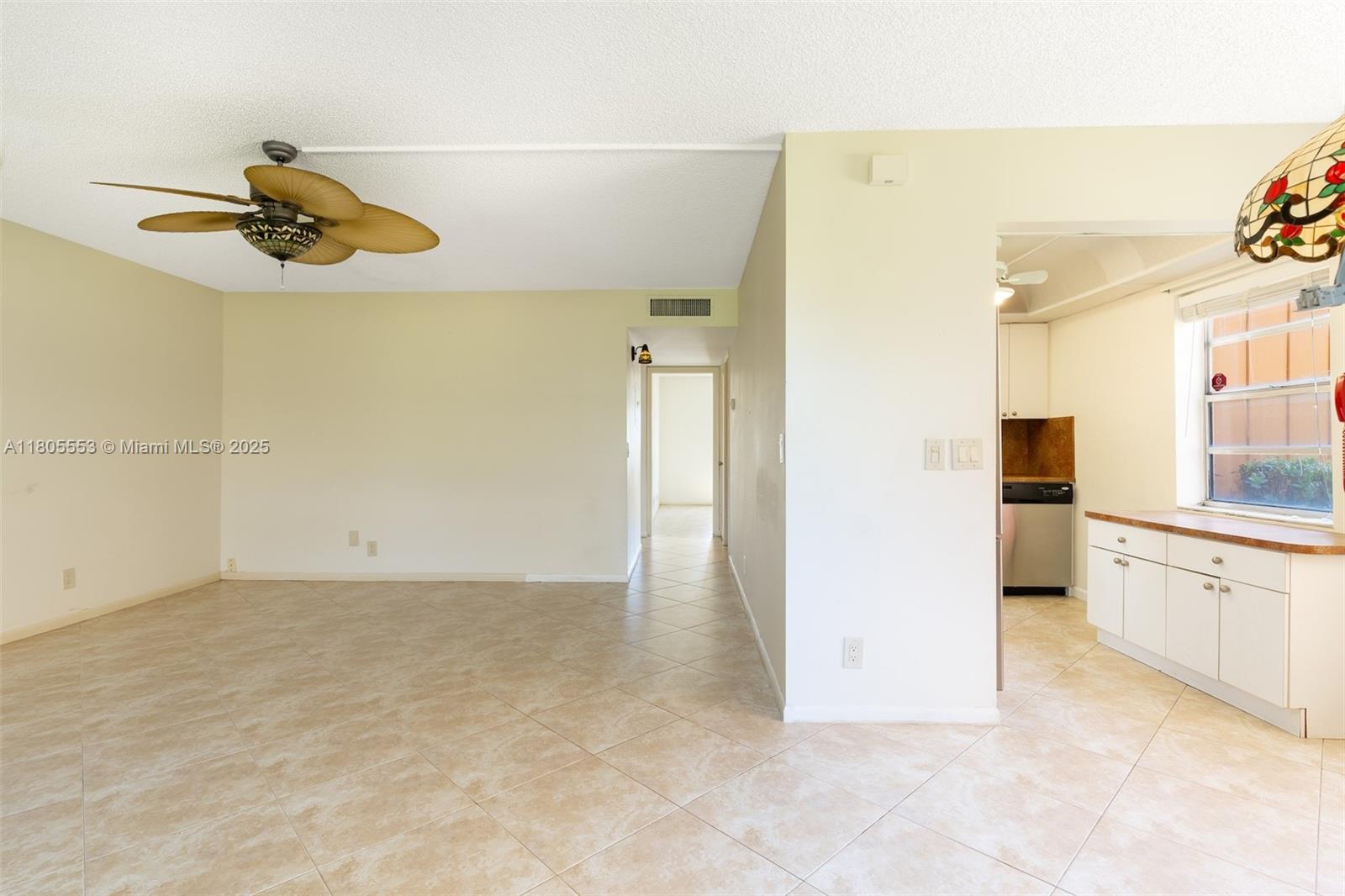 KINGS POINT FLANDERS COND - Residential