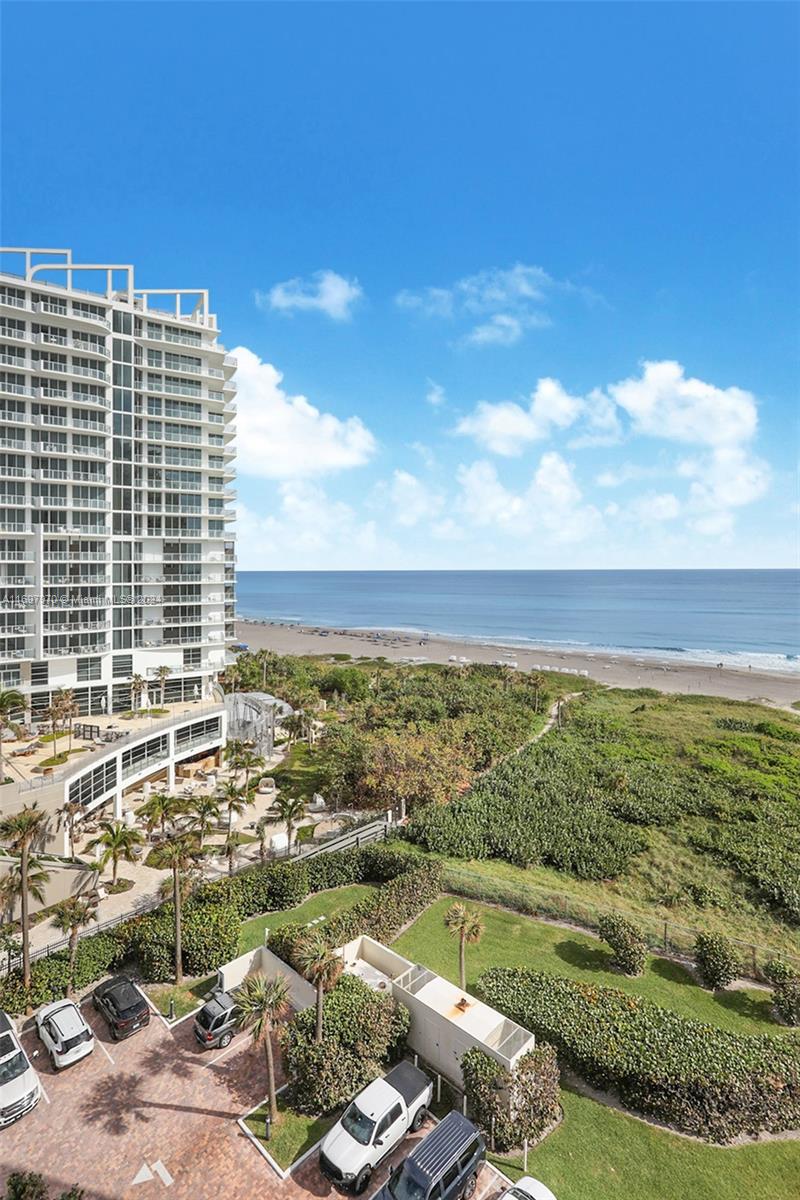 TIARA CONDO - Residential