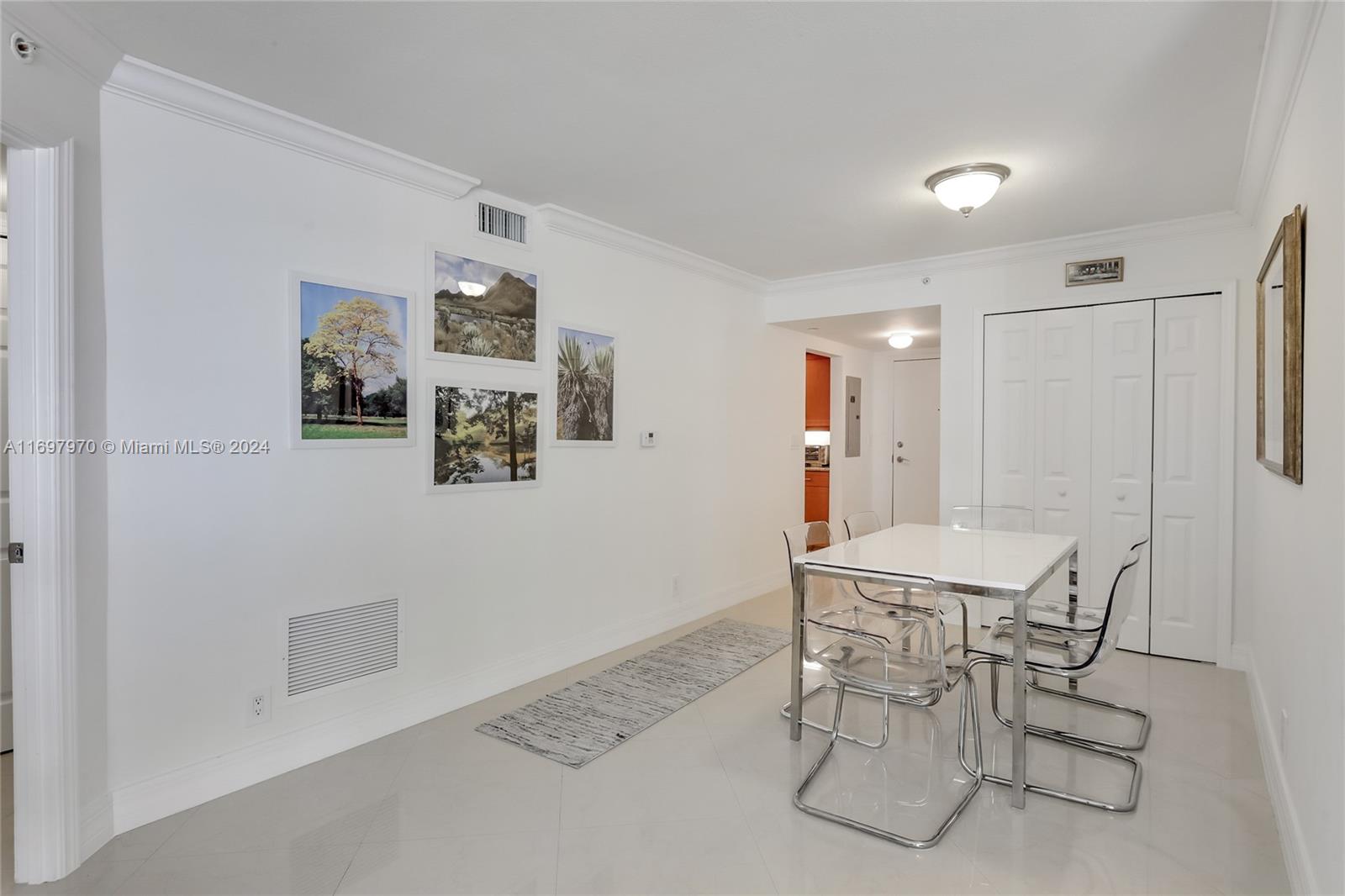 TIARA CONDO - Residential