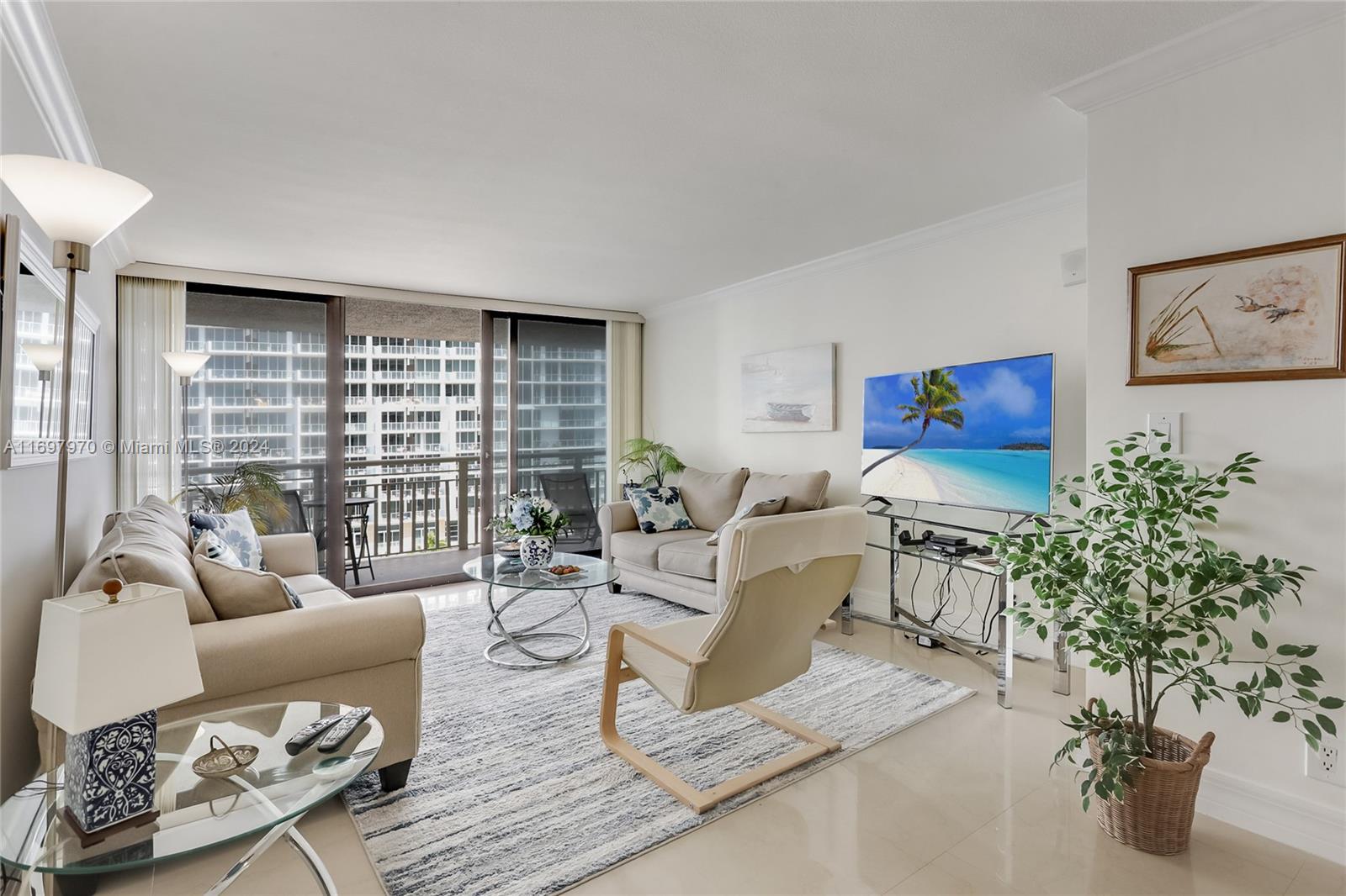 TIARA CONDO - Residential