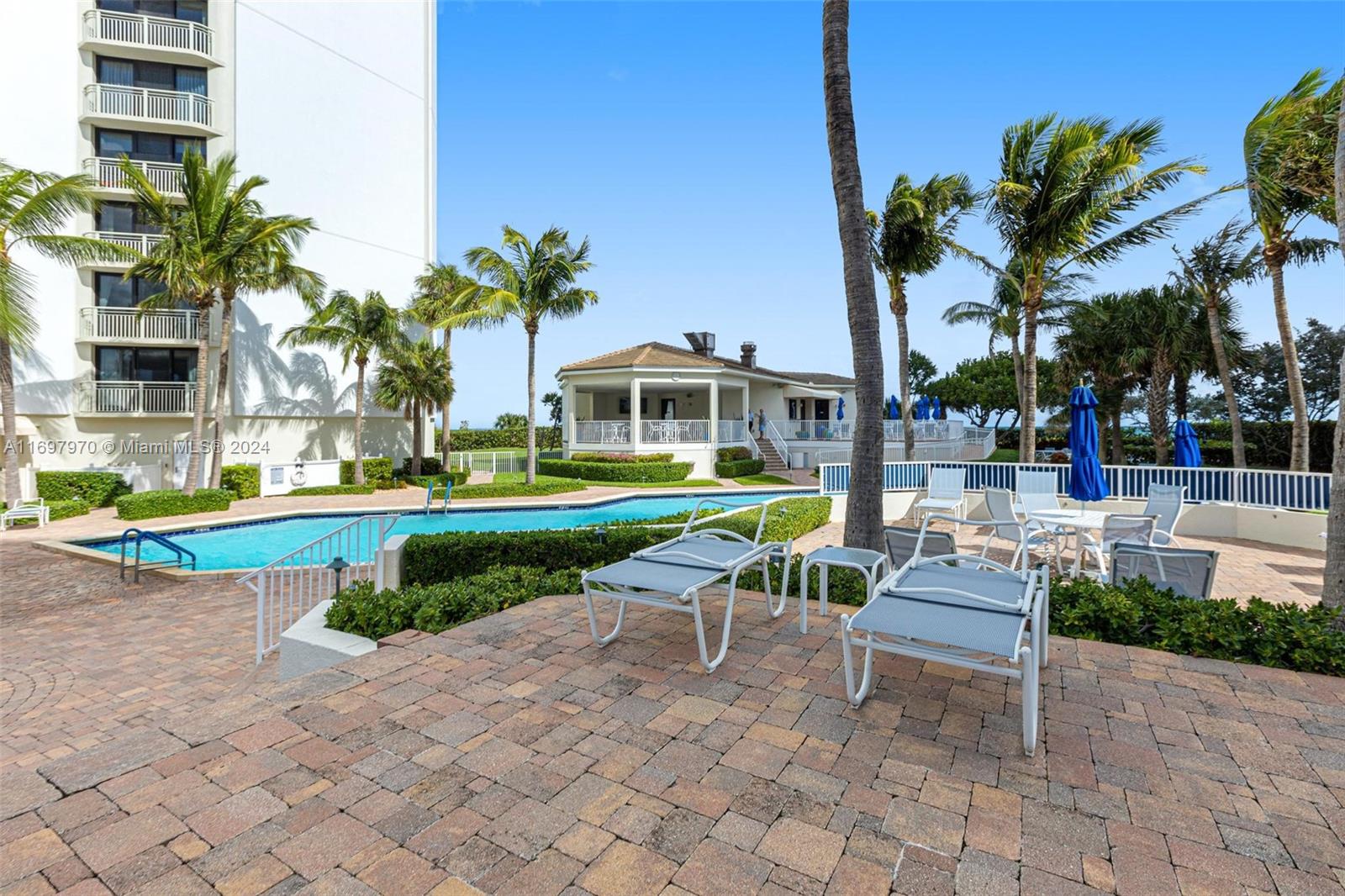 TIARA CONDO - Residential