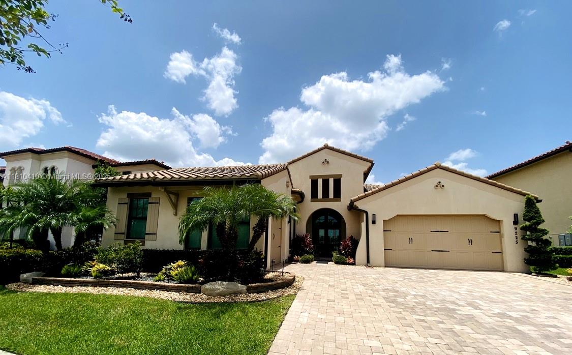 9225 Parkland Bay Dr, Parkland, Broward County, Florida - 4 Bedrooms  
4 Bathrooms - 