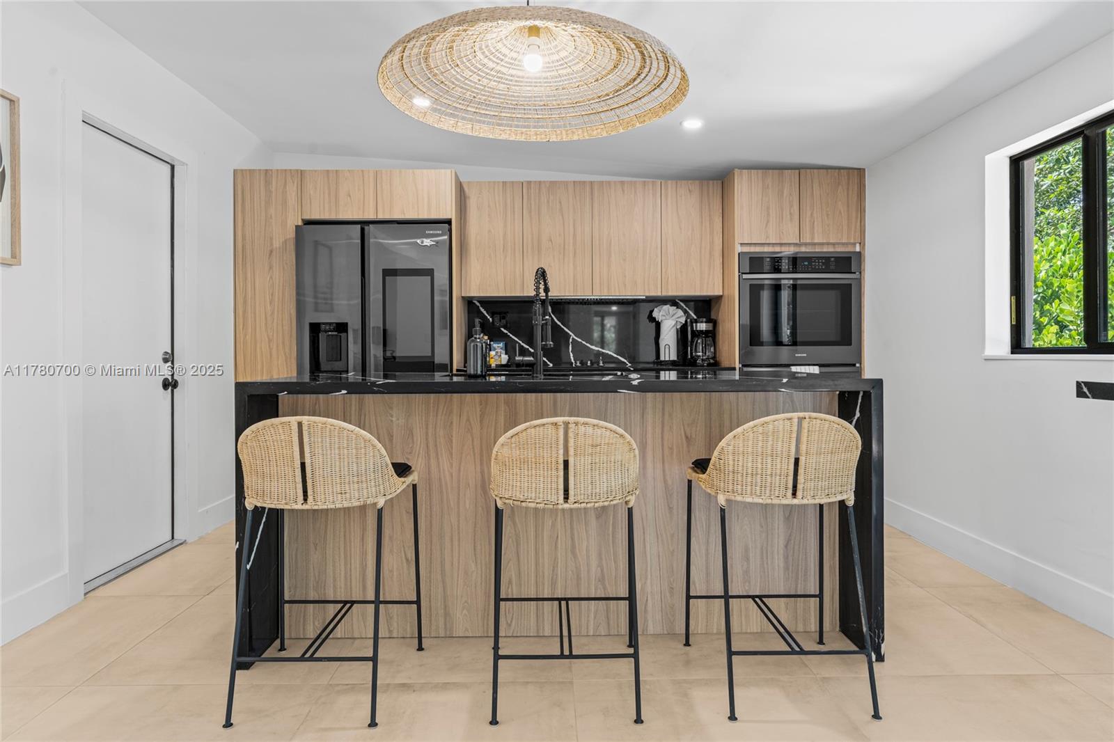 BRENTWOOD REV PL - Residential Lease