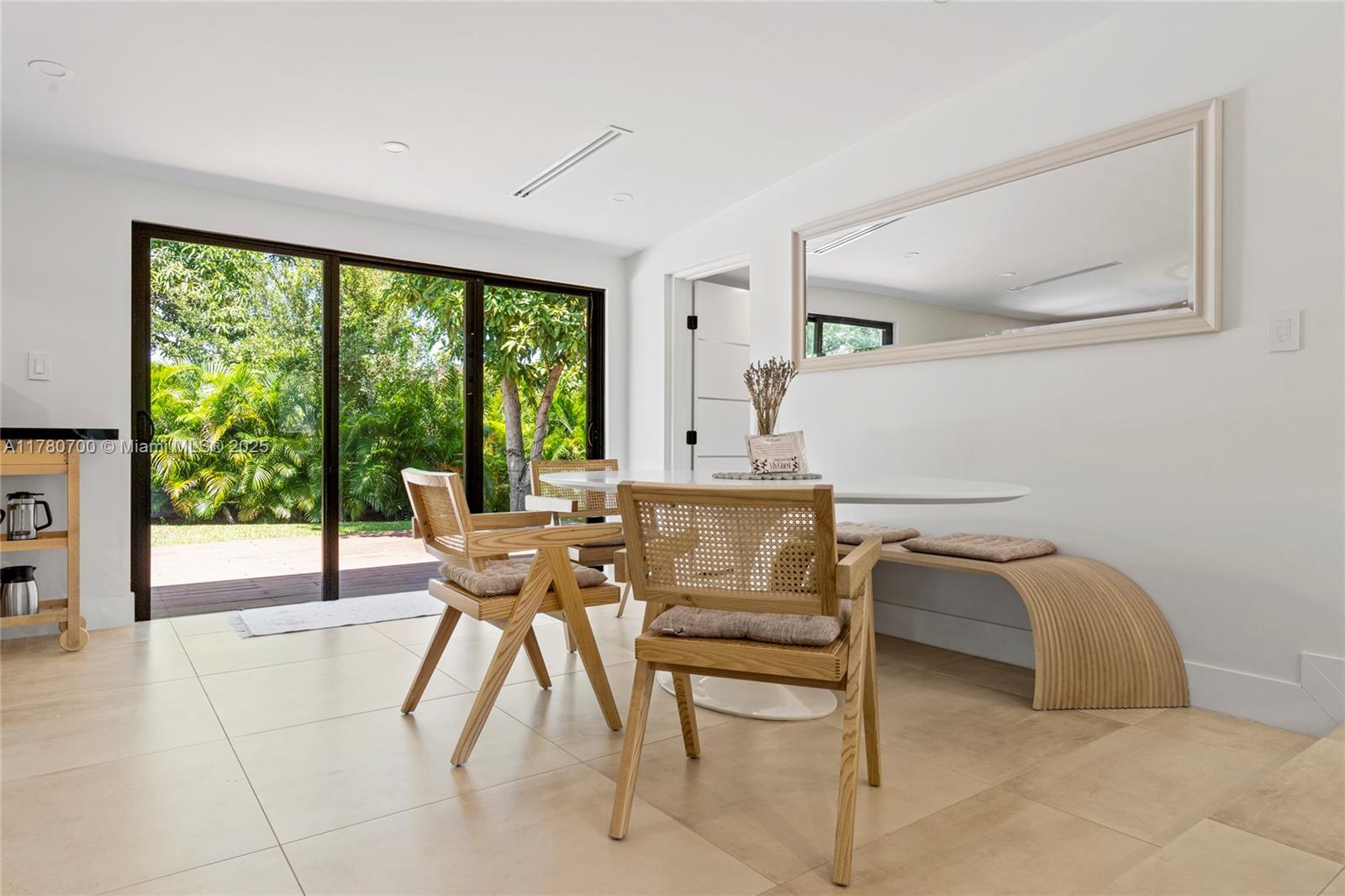 BRENTWOOD REV PL - Residential Lease