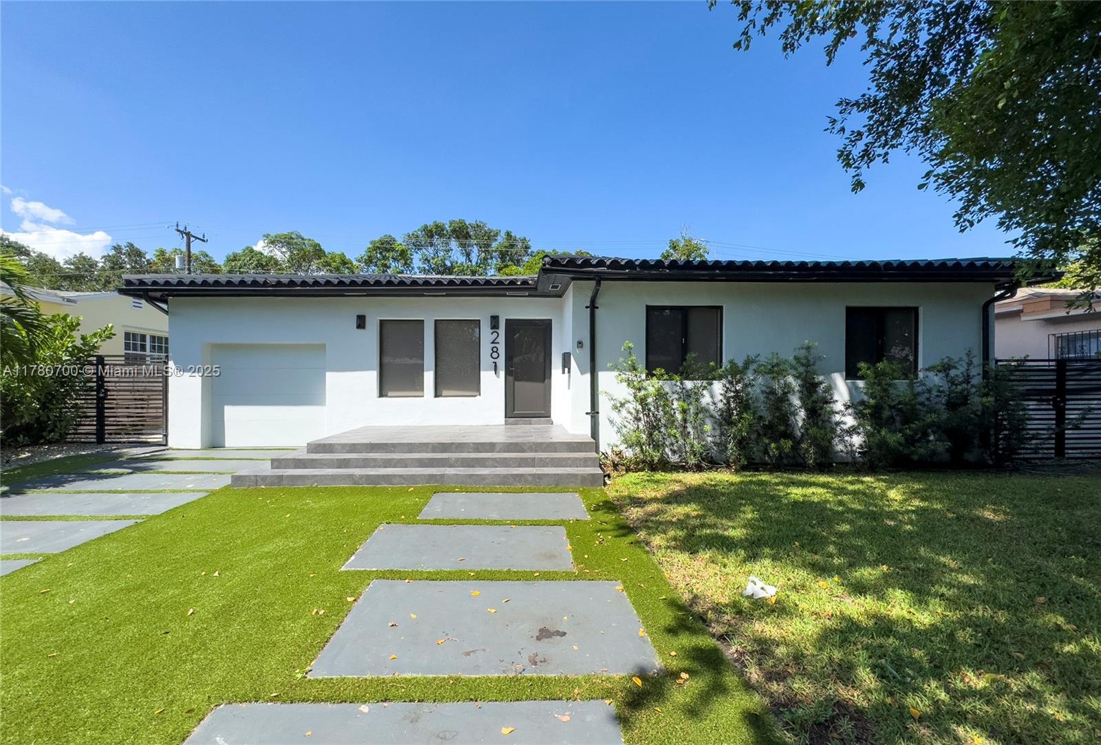 BRENTWOOD REV PL - Residential Lease