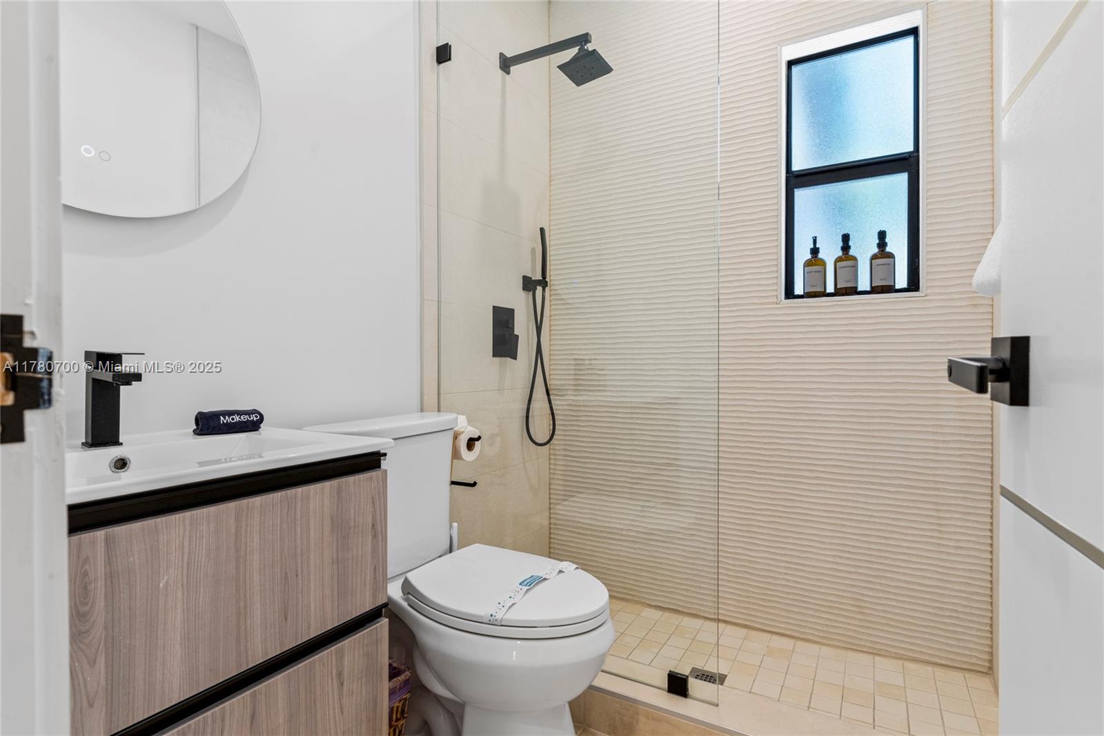 BRENTWOOD REV PL - Residential Lease