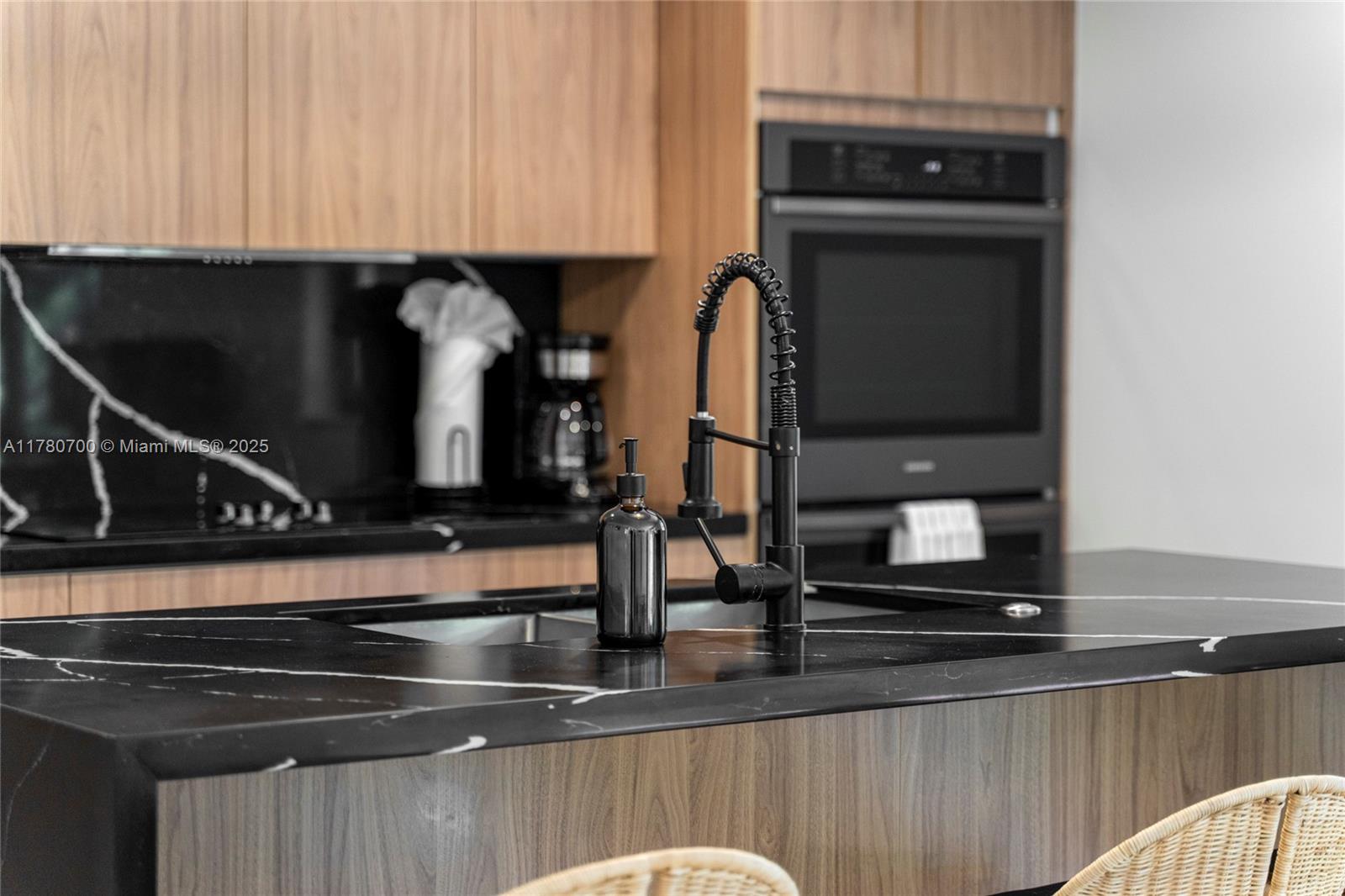 BRENTWOOD REV PL - Residential Lease