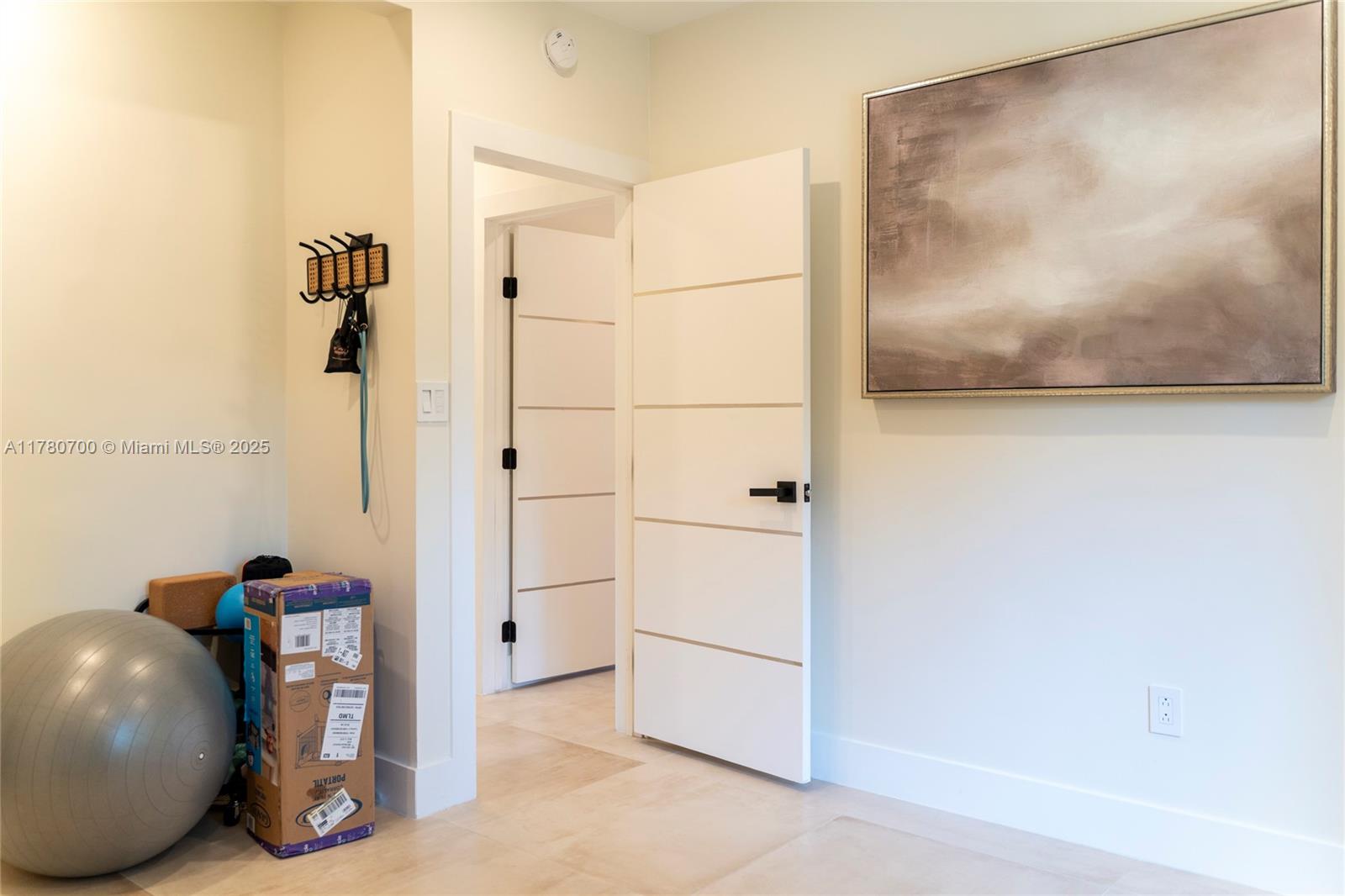 BRENTWOOD REV PL - Residential Lease