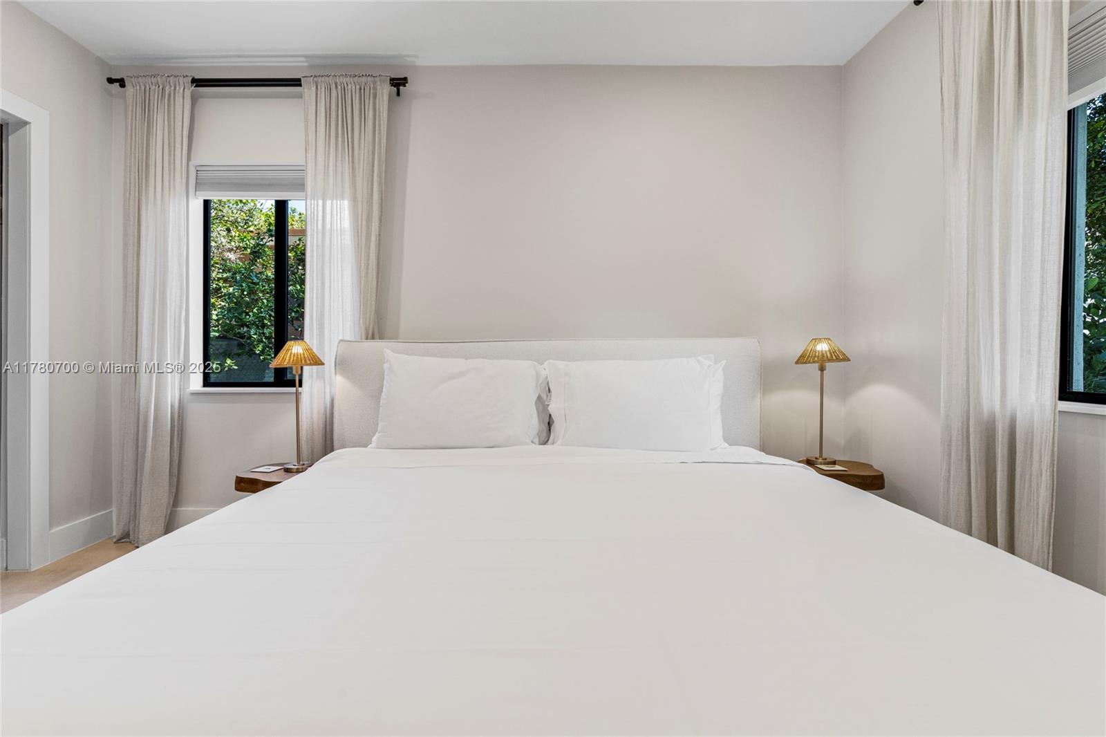 BRENTWOOD REV PL - Residential Lease