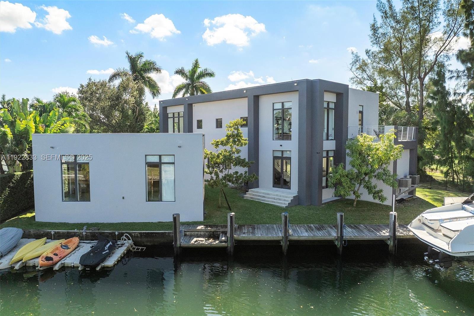 MIAMI SHORES - Residential