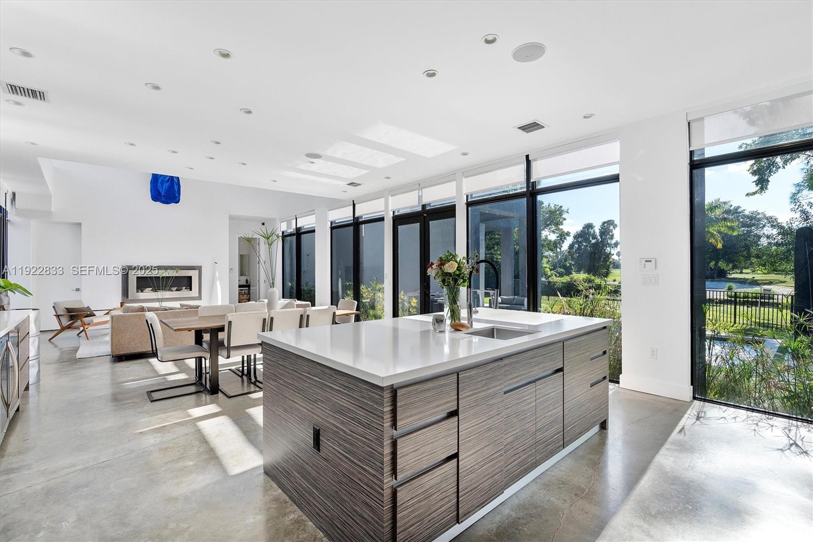 MIAMI SHORES - Residential