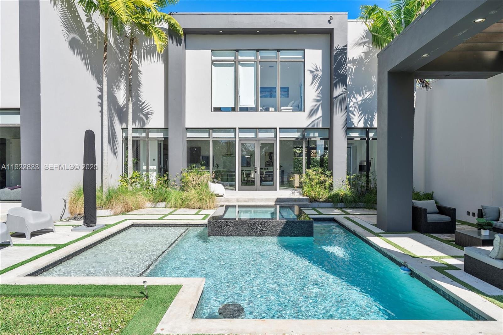 MIAMI SHORES - Residential