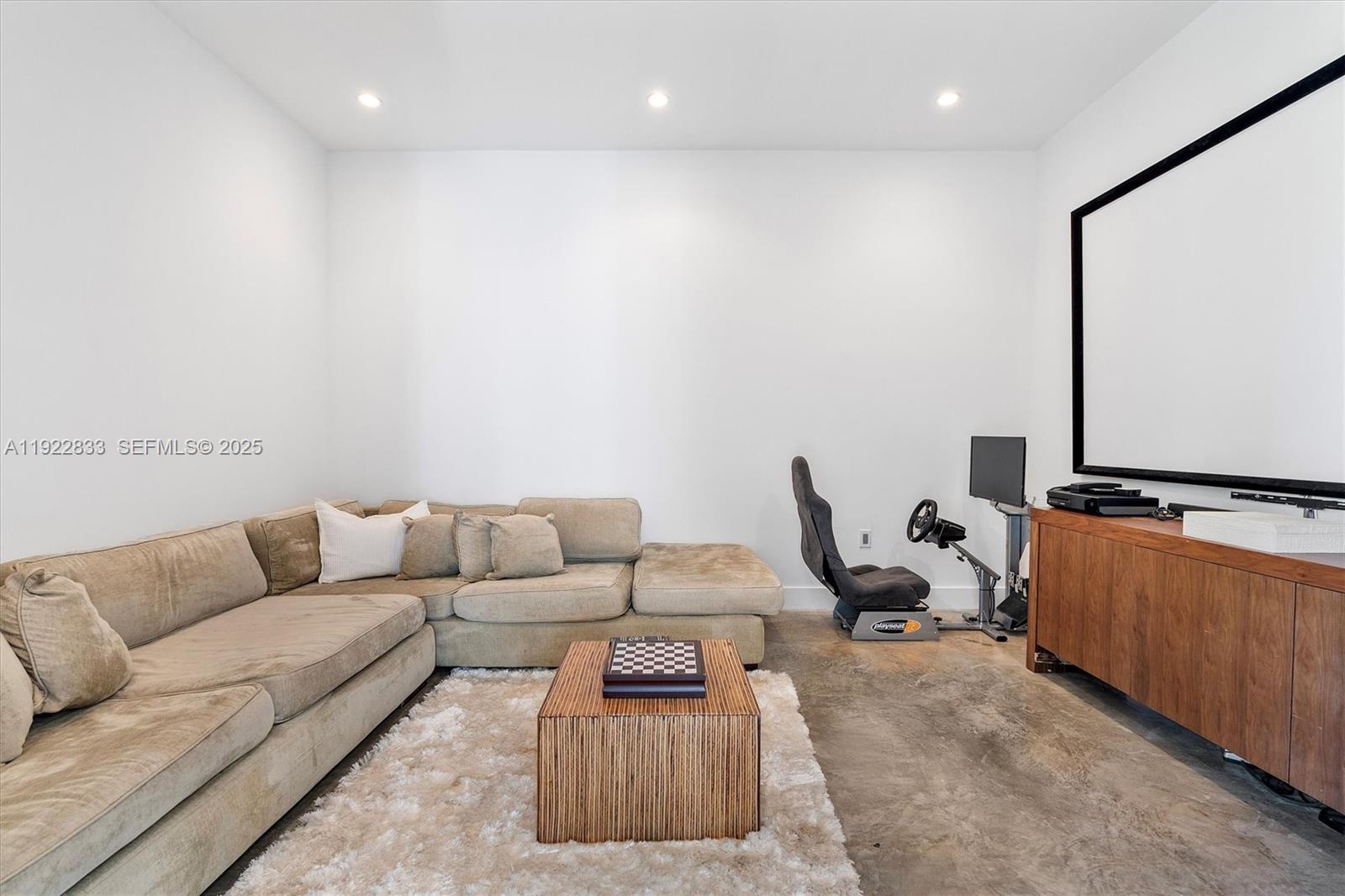 MIAMI SHORES - Residential