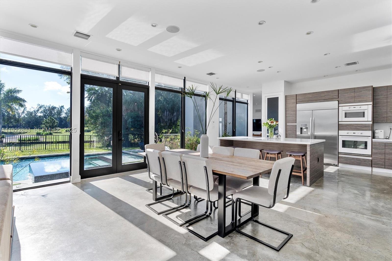 MIAMI SHORES - Residential