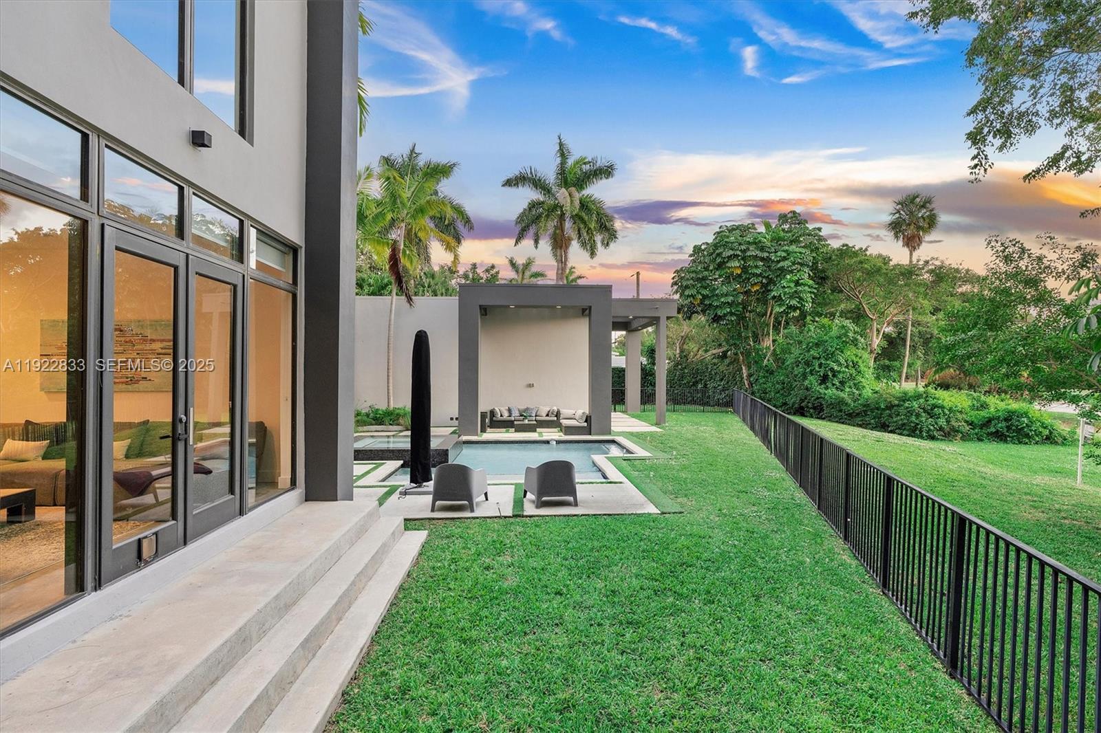 MIAMI SHORES - Residential