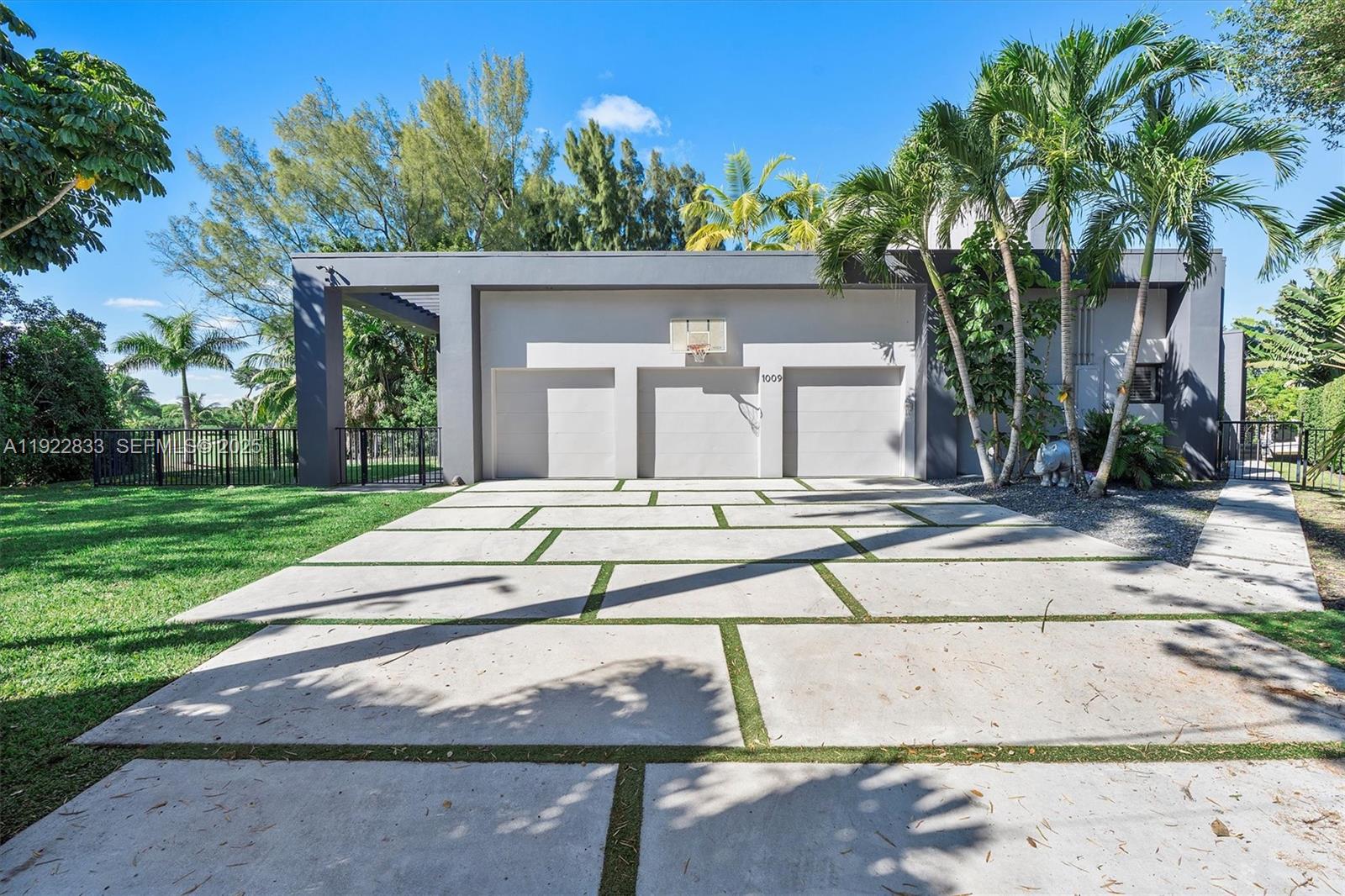 MIAMI SHORES - Residential