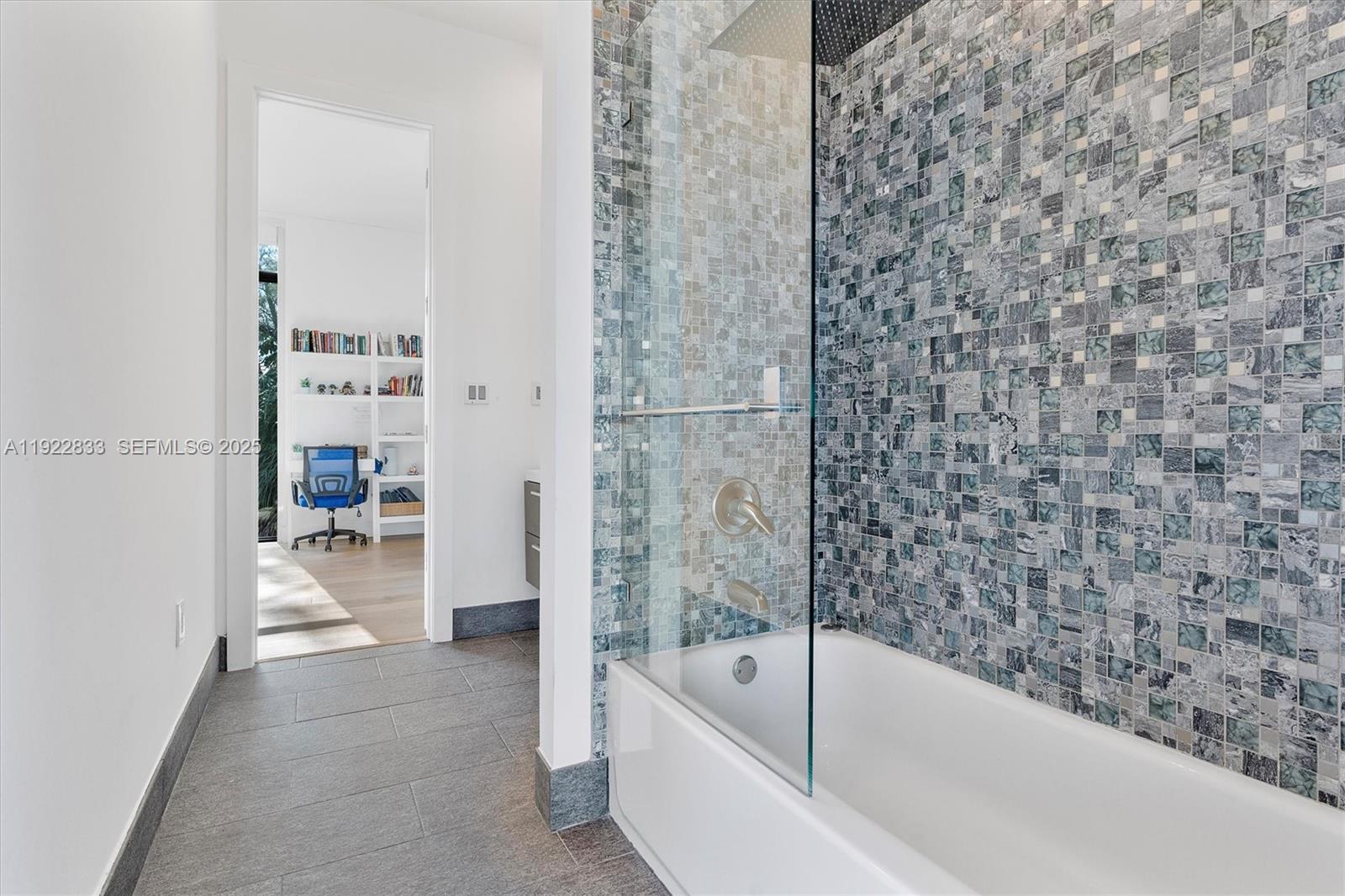 MIAMI SHORES - Residential