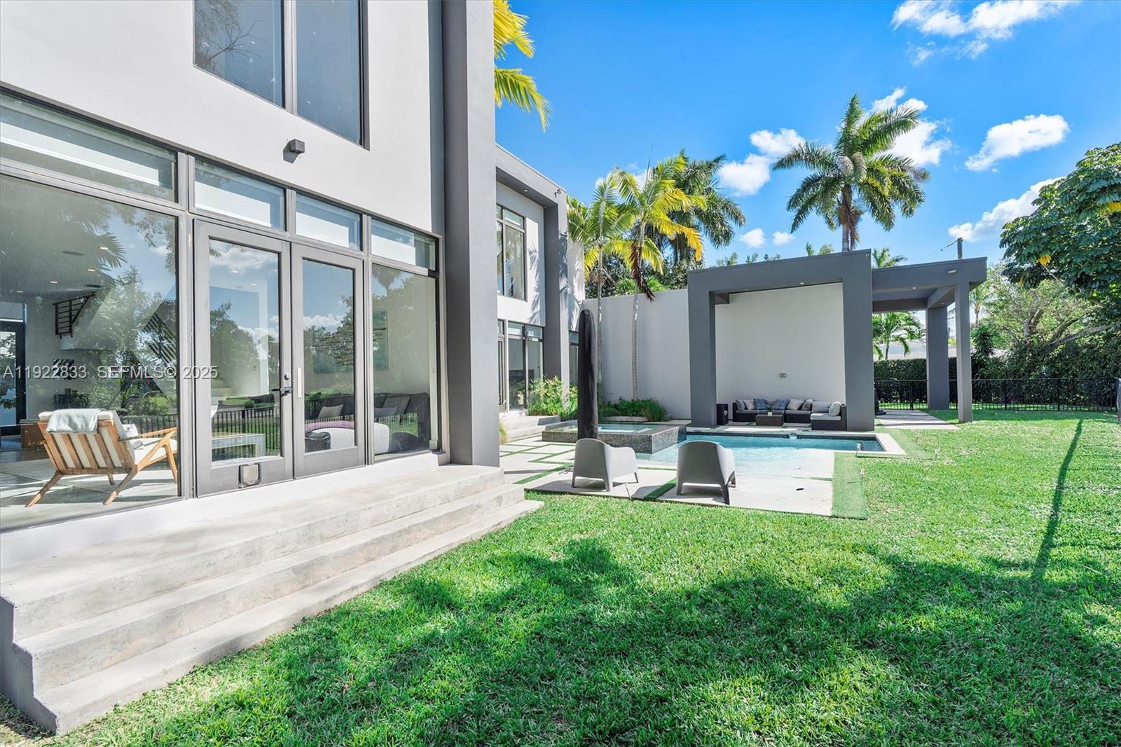 MIAMI SHORES - Residential