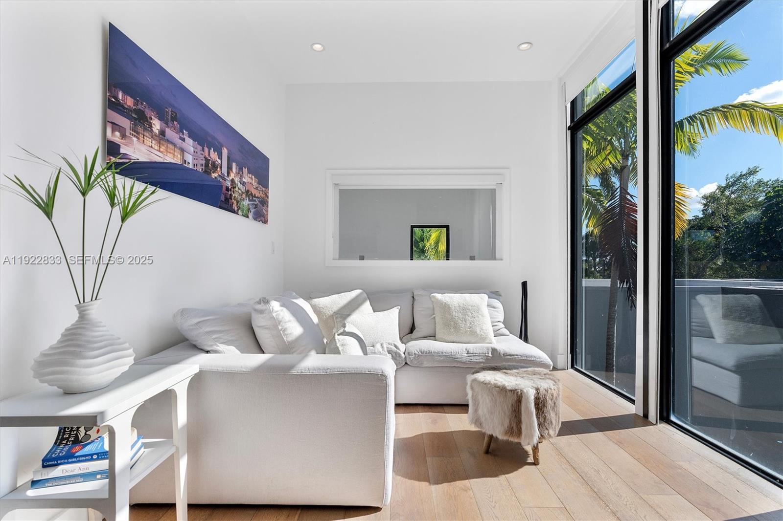 MIAMI SHORES - Residential