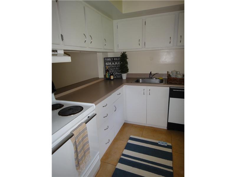 SUNWOOD CONDO - Residential Lease