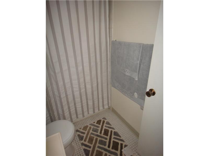 SUNWOOD CONDO - Residential Lease