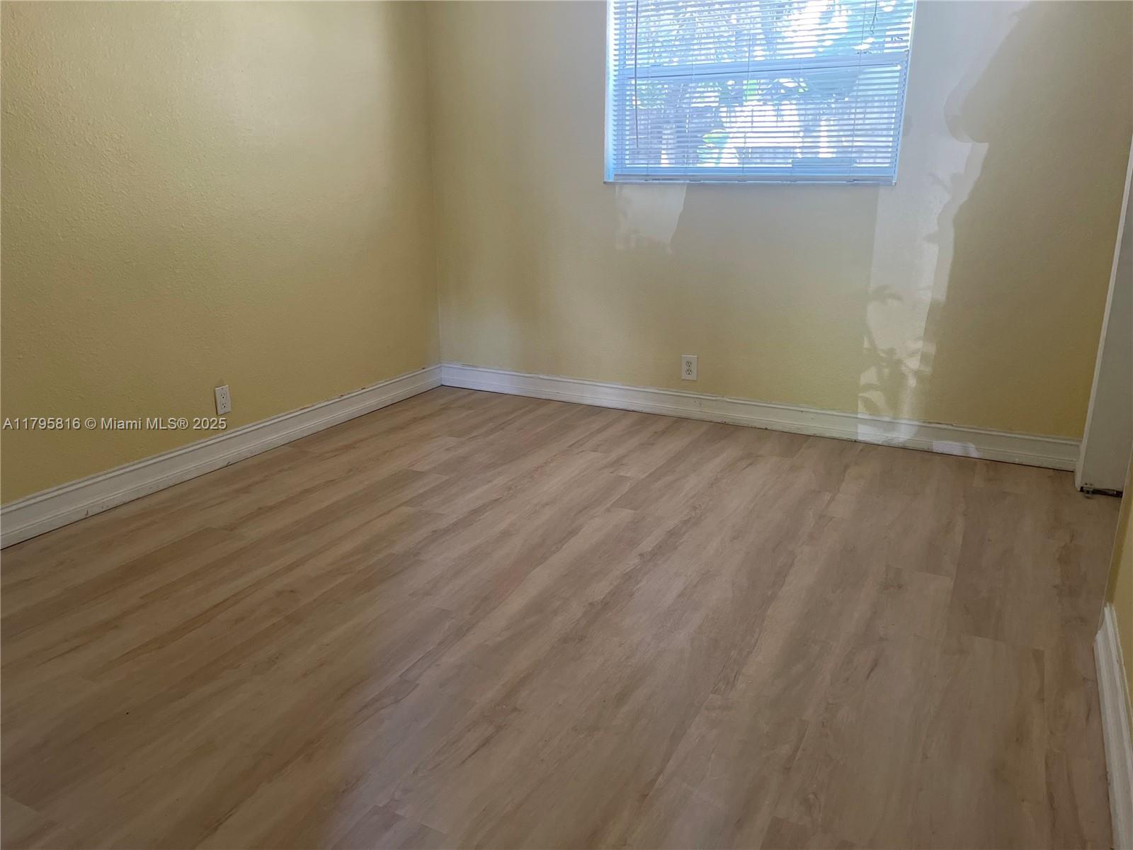 1429 SW 9th St 3