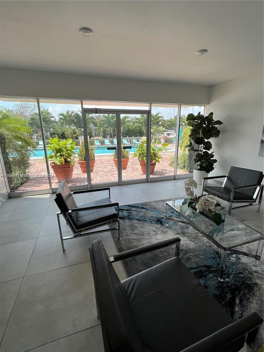 OCEAN VIEW TOWERS CONDO - Residential