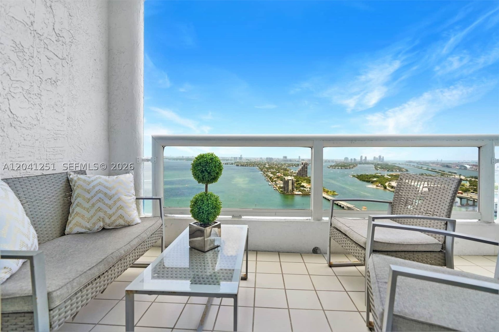 1717 N Bayshore Dr D-3931