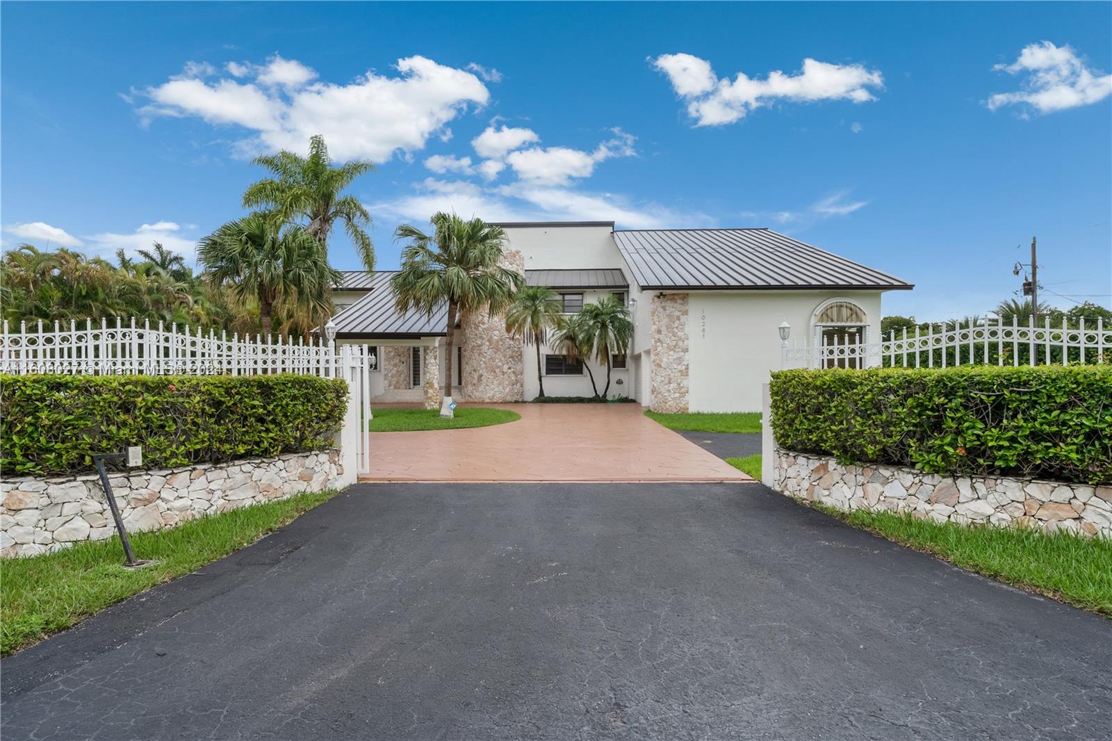 MILLER DRIVE ESTATES - Residential