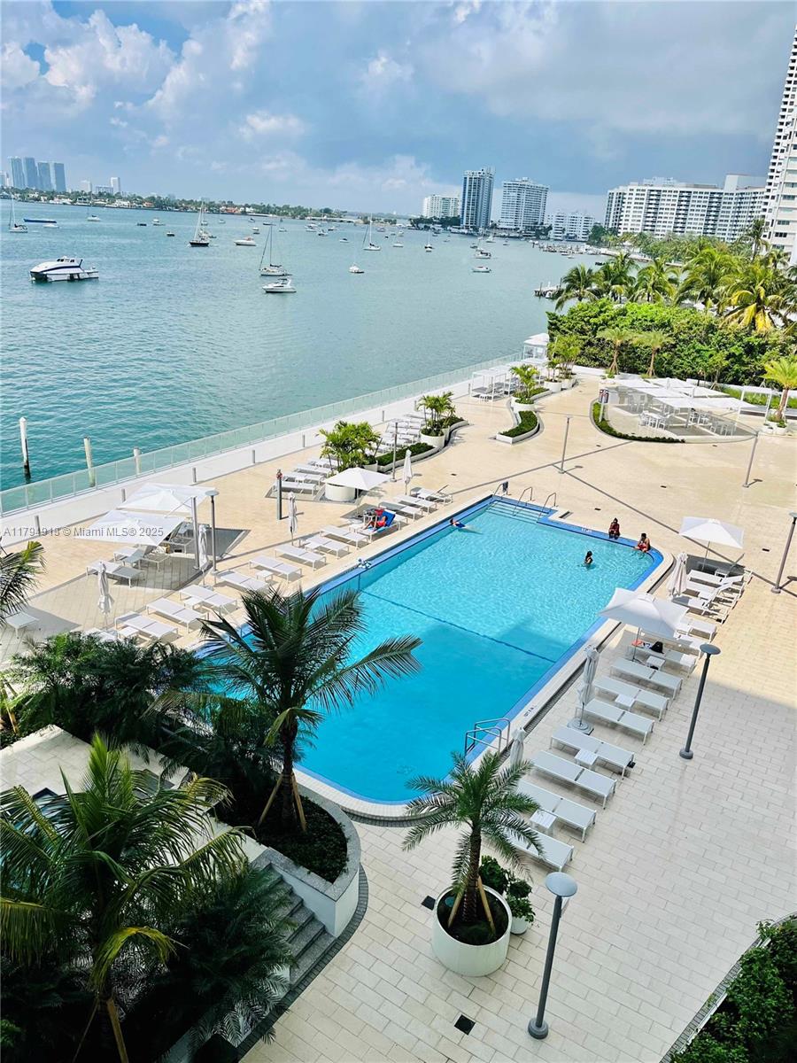 Rental Property at 1000 West Ave 523, Miami Beach, Miami-Dade County, Florida - Bedrooms: 1 
Bathrooms: 1  - $3,450 MO.