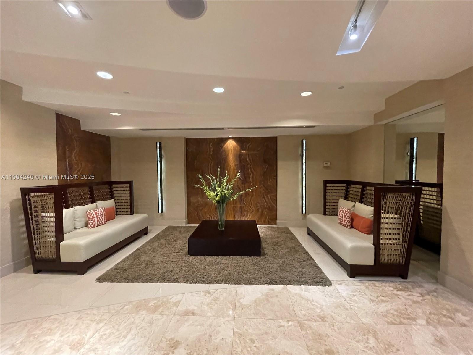 CLUB ATLANTIS CONDO - Residential