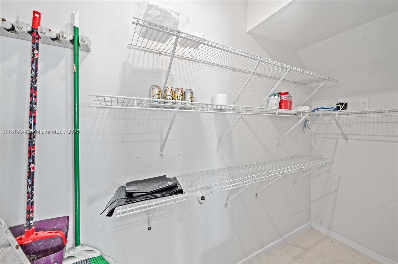 KEY LARGO OCEAN RESORT CO - Residential