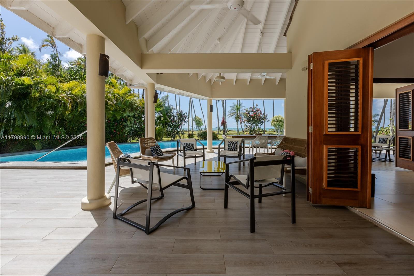 Villa Arquebuse - Residential