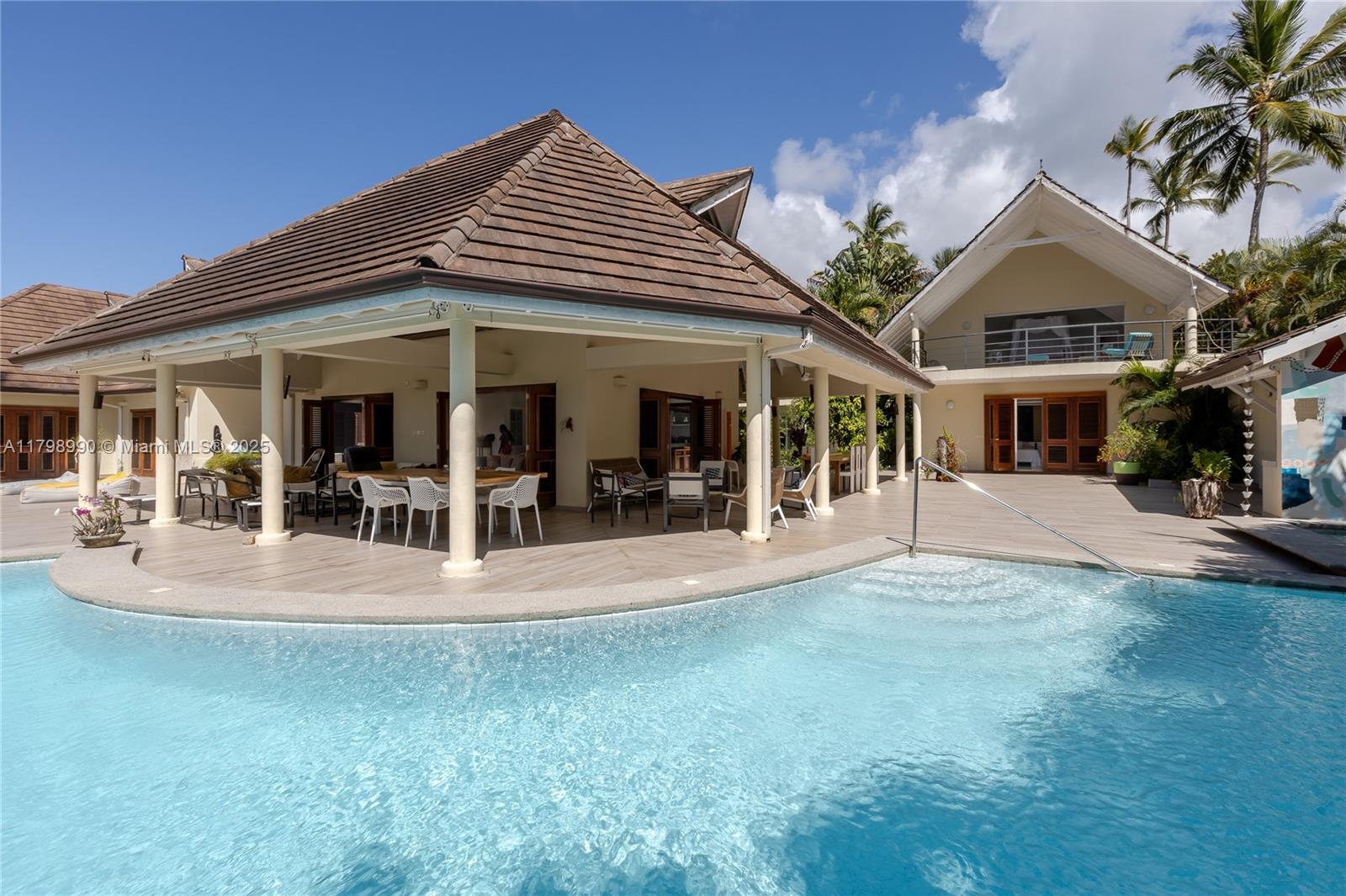 Villa Arquebuse - Residential