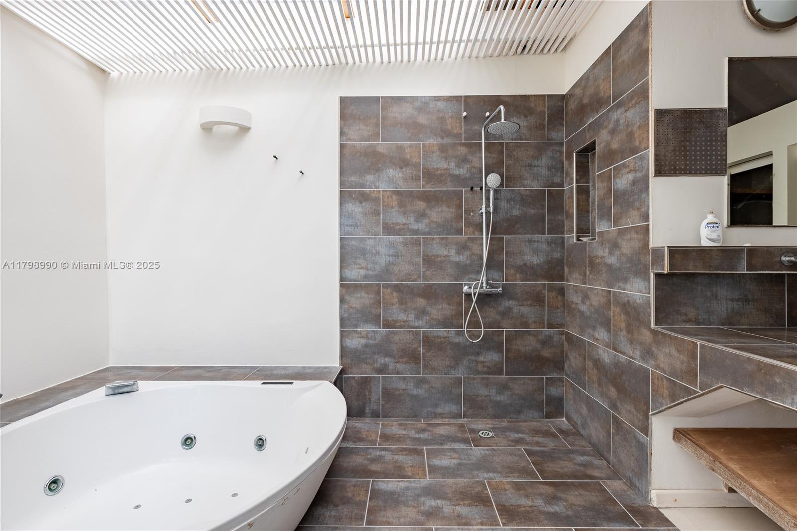 Villa Arquebuse - Residential