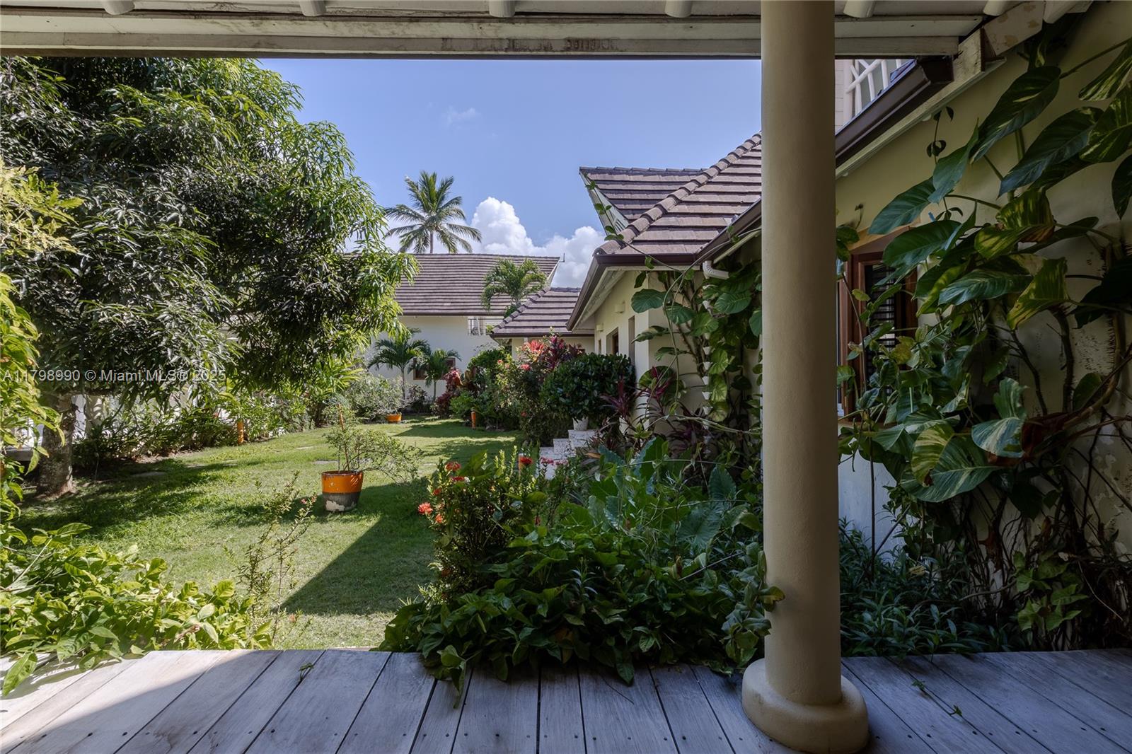 Villa Arquebuse - Residential