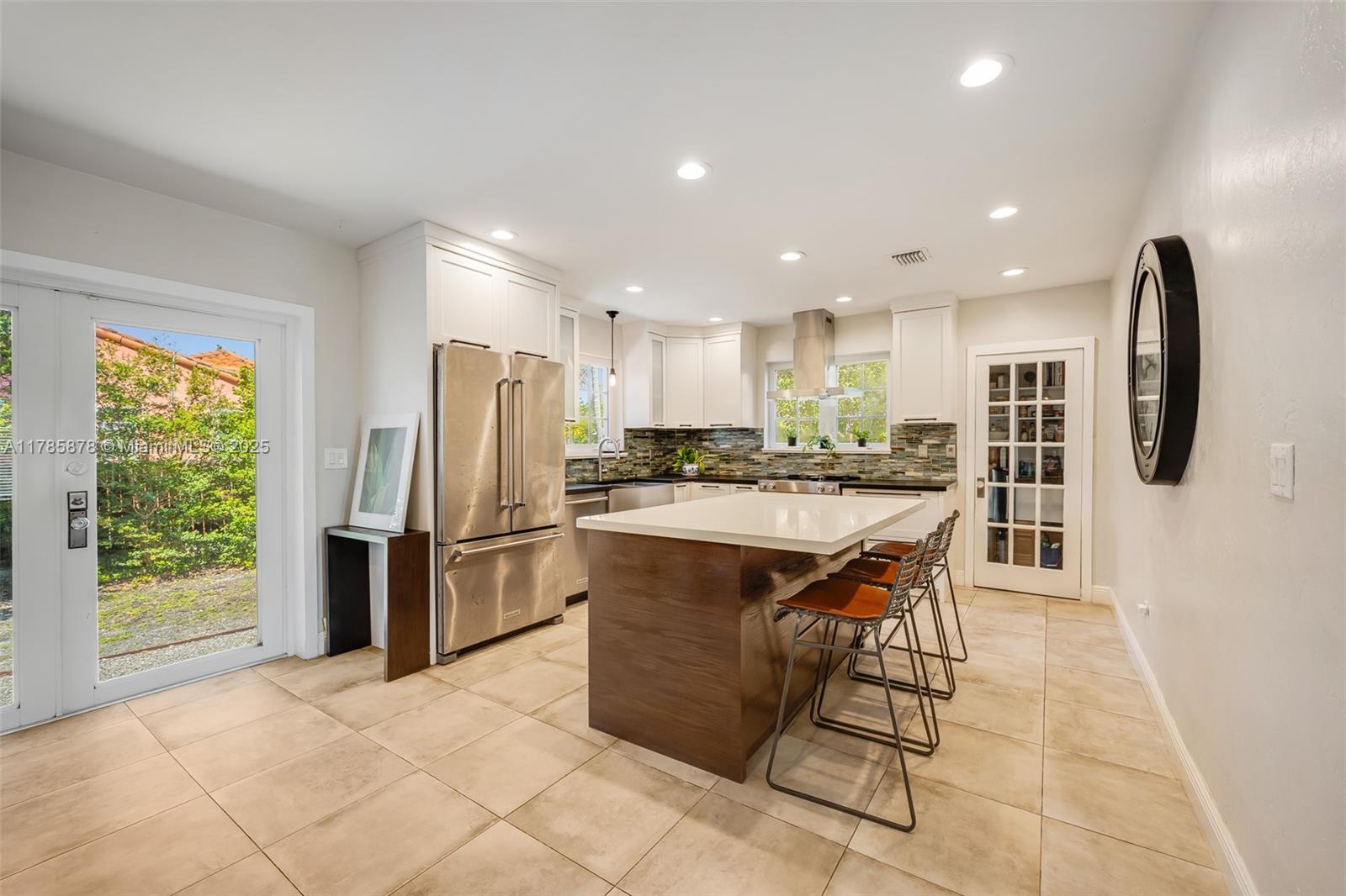 SILVER BLUFF EST-SEC B - Residential