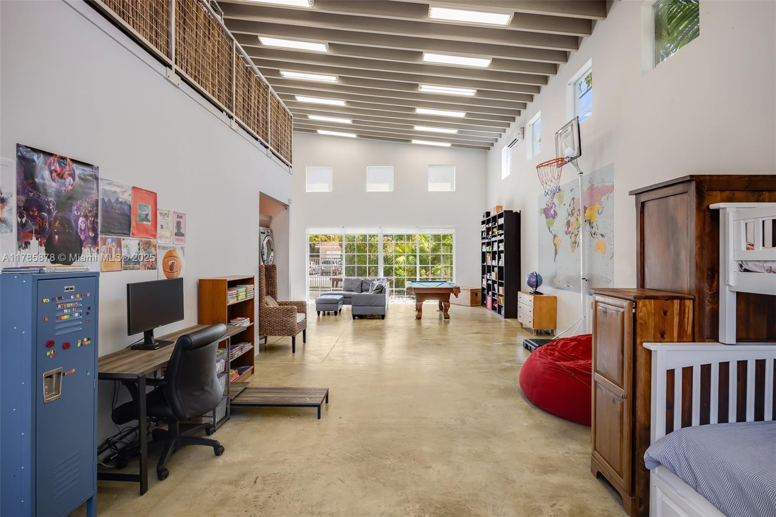 SILVER BLUFF EST-SEC B - Residential