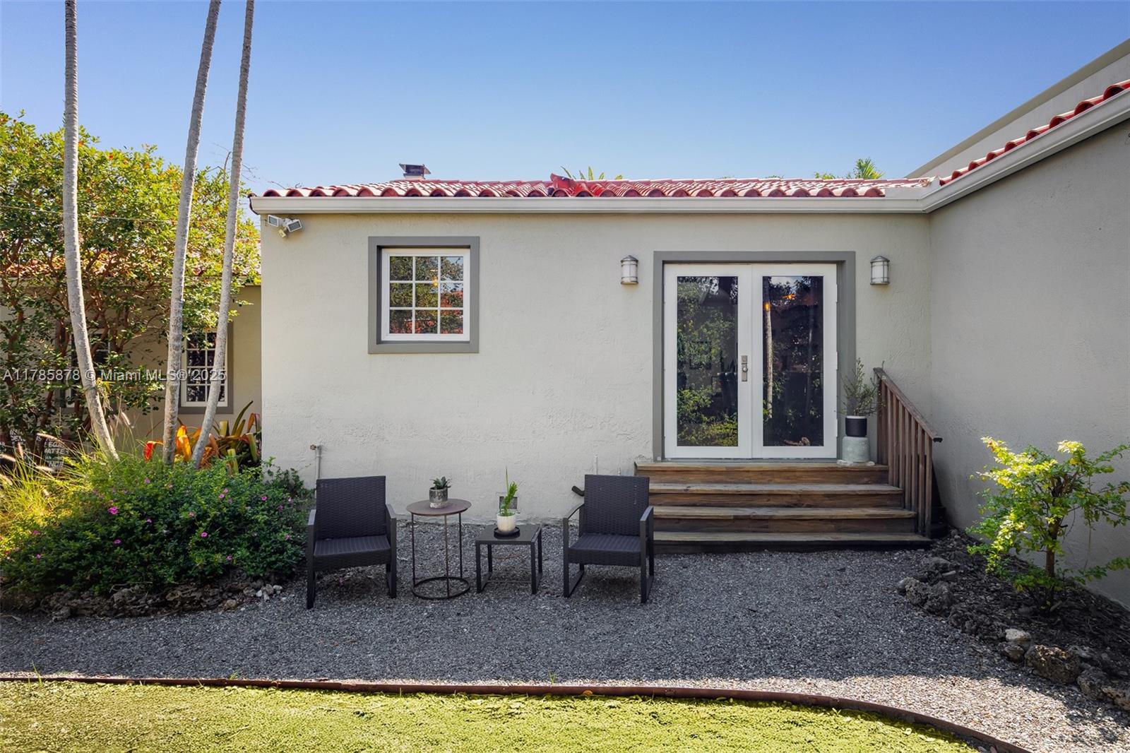 SILVER BLUFF EST-SEC B - Residential