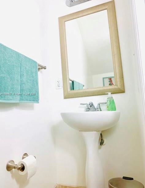 VERONA CONDO - Residential Lease