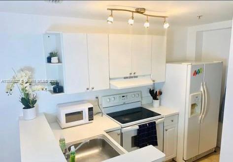 VERONA CONDO - Residential Lease