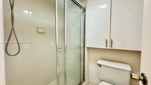 GARDEN LAKES OF INVERRARY - Residential