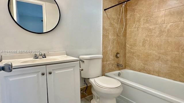 GARDEN LAKES OF INVERRARY - Residential